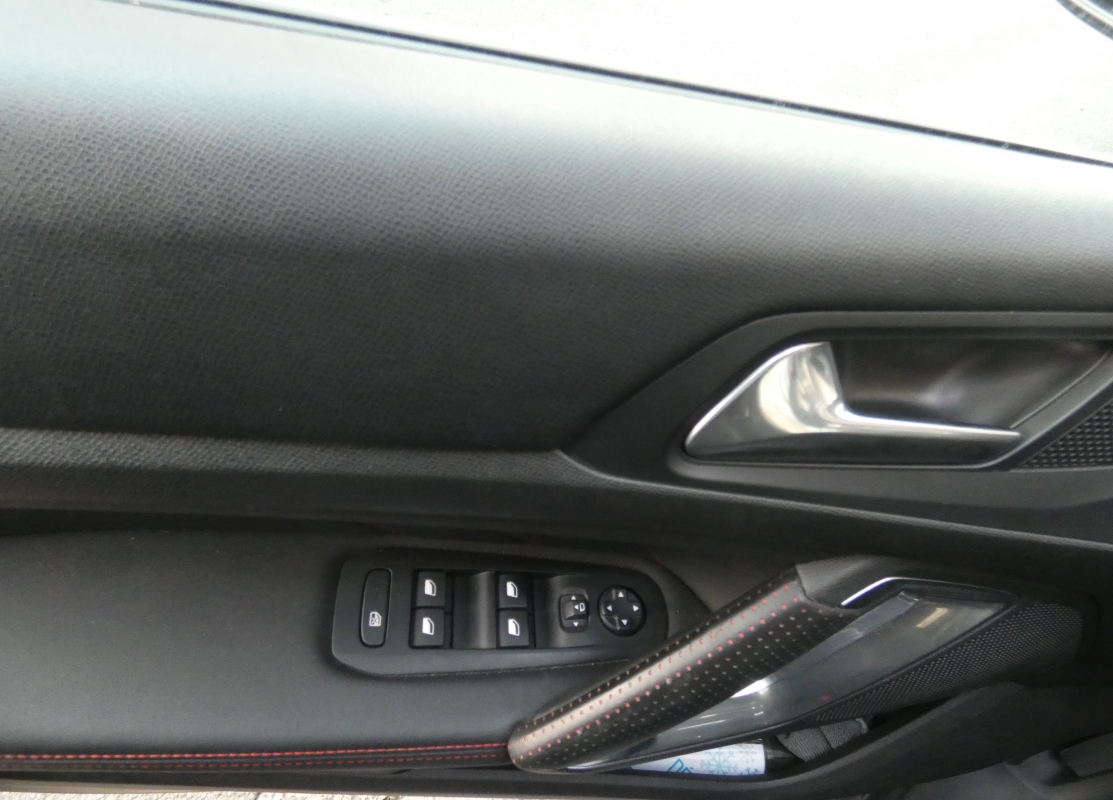 Peugeot 308 — 17